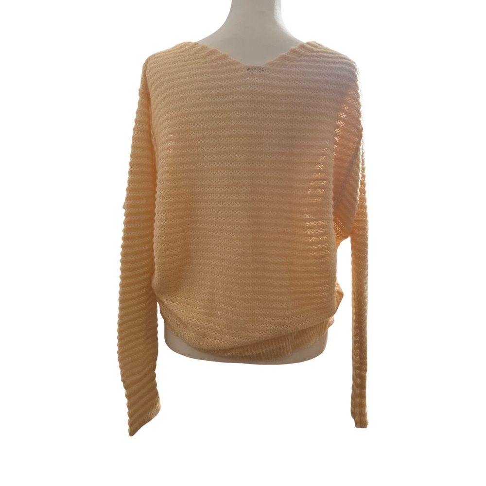 Free People Soft Cream and Peach V-Neck Light Knit Sweater Size S - Picture 4 of 6
